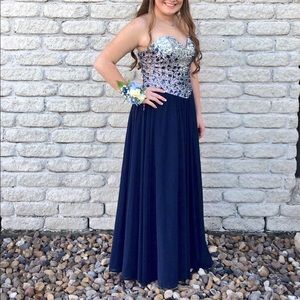 Size 4 prom dress!